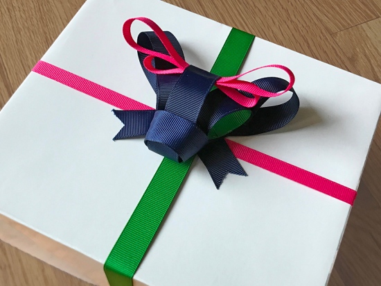 grosgrain-ribbon-deer-ribbonesia-origami-ribbon-gift-wrap-ideas